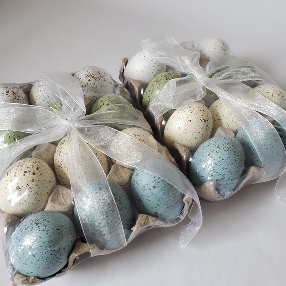 2 cartons of foam speckled eggs - Picture 2 of 9